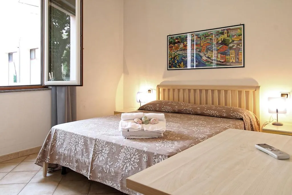 Il Sombrero Holiday Home 산빈첸초 0*,  이탈리아
